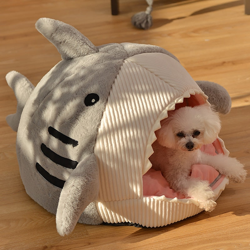 Portable Enclosed Warm Cat Bed